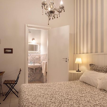B&B Dei Decumani Napoli Ngoại thất bức ảnh