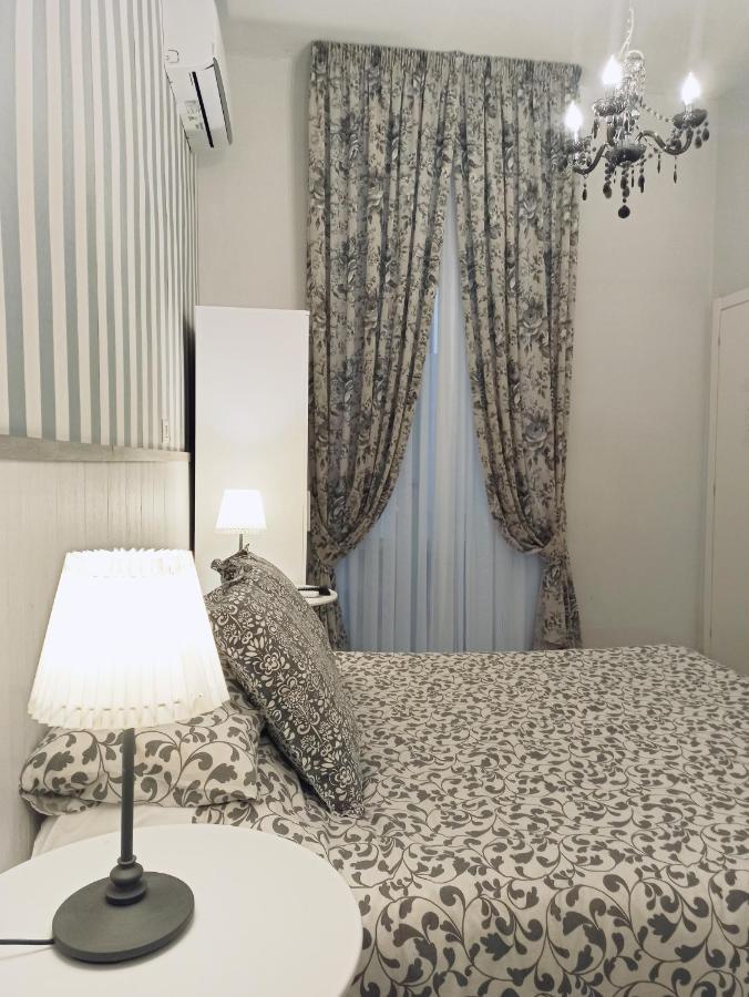 B&B Dei Decumani Napoli Ngoại thất bức ảnh