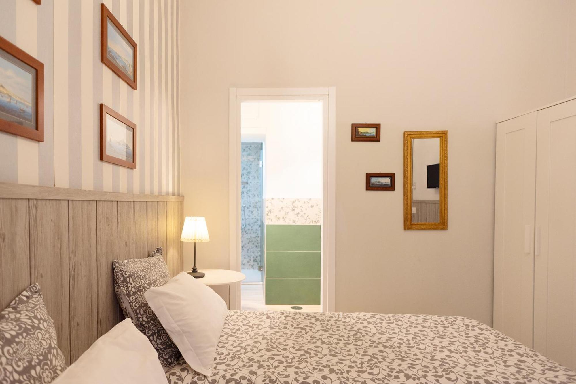 B&B Dei Decumani Napoli Ngoại thất bức ảnh